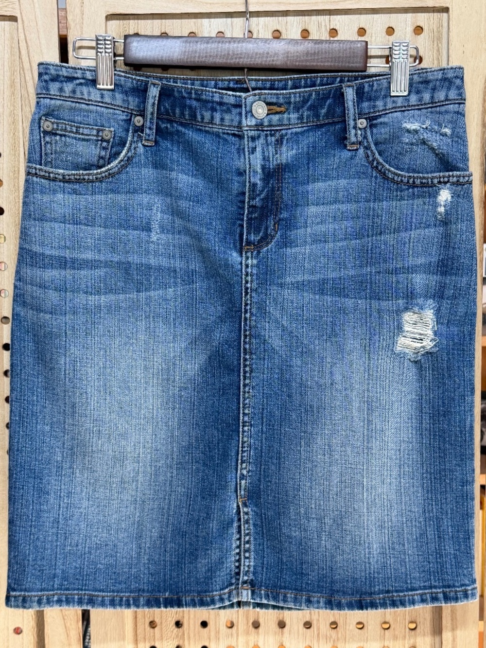 Banana Republic Denim Mini Skirt Size 8 Distressed Medium Wash Jean Skirt